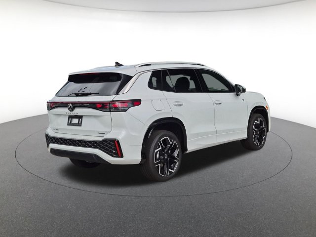 New 2026 Volkswagen Tiguan SEL R-Line Turbo SUV