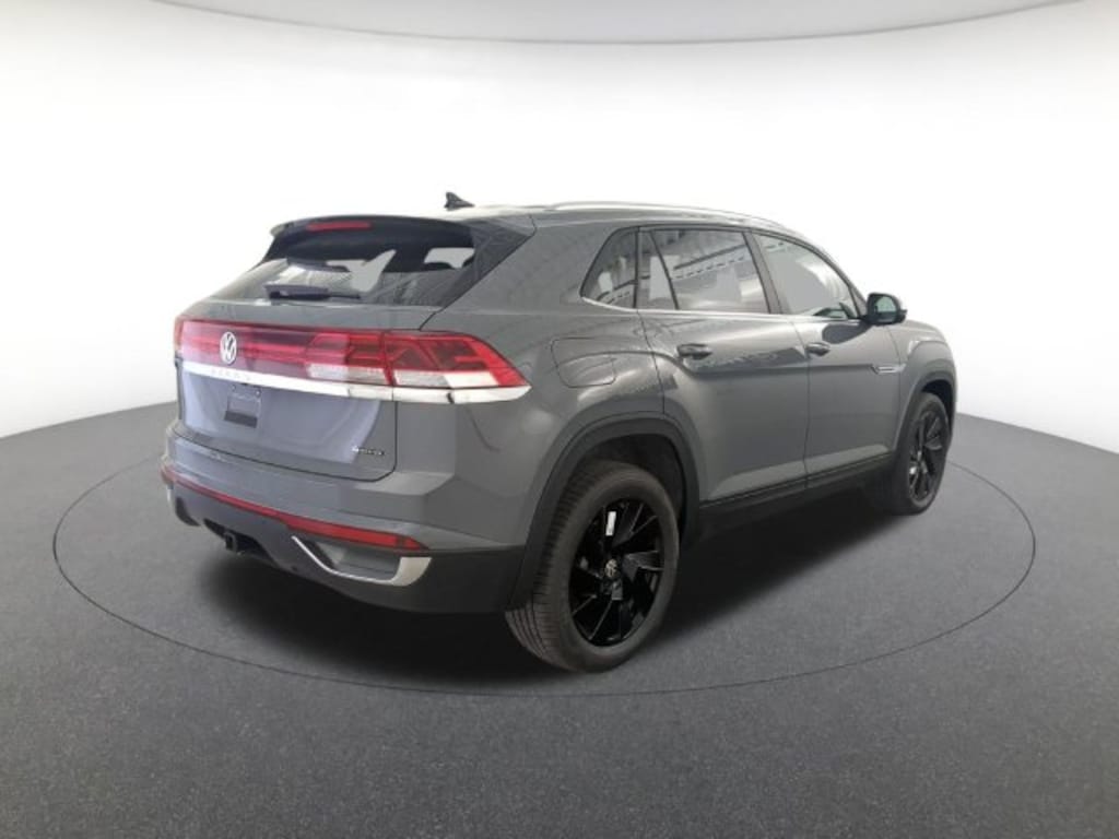 New 2026 Volkswagen Atlas Cross Sport SE w/Technology SUV