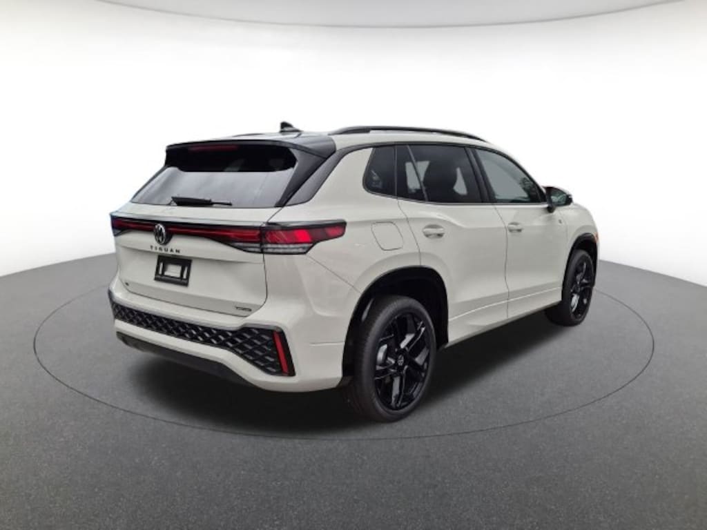 New 2026 Volkswagen Tiguan SE R-Line Black SUV