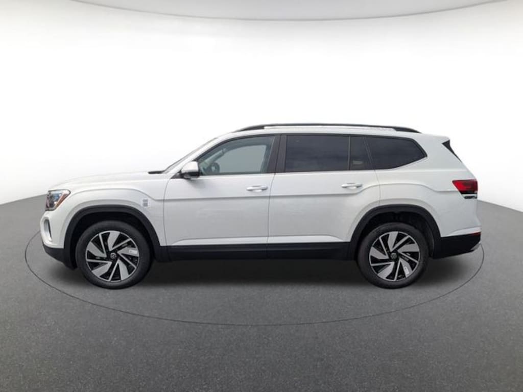 New 2026 Volkswagen Atlas SE w/Technology SUV