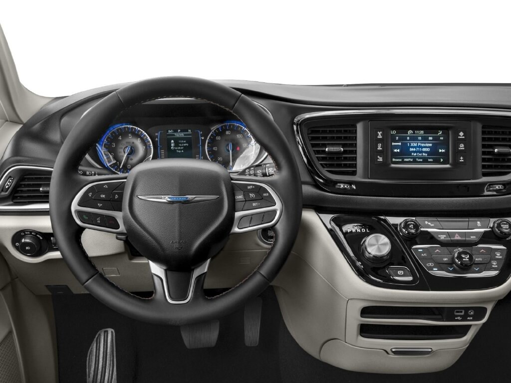 Used 2017 Chrysler Pacifica Limited Van