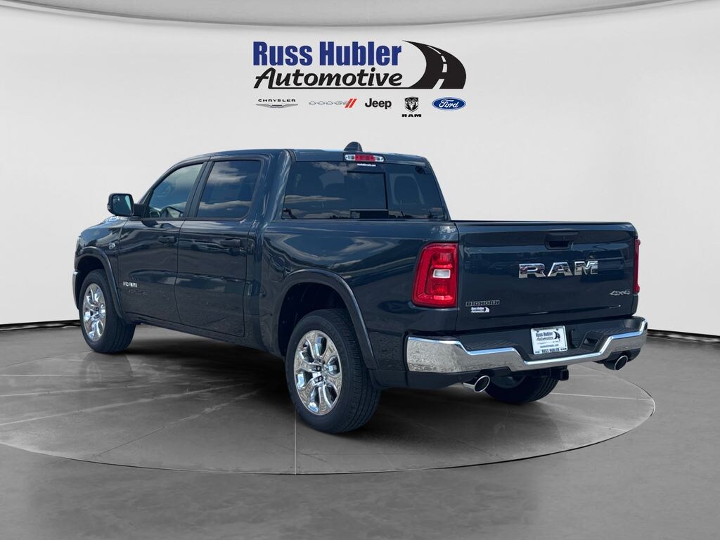 New 2026 Ram 1500 BIG HORN CREW CAB 4X4 5'7 BOX Pickup