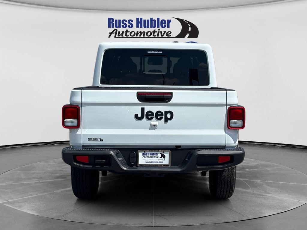 New 2026 Jeep Gladiator SPORT S 4X4 Pickup