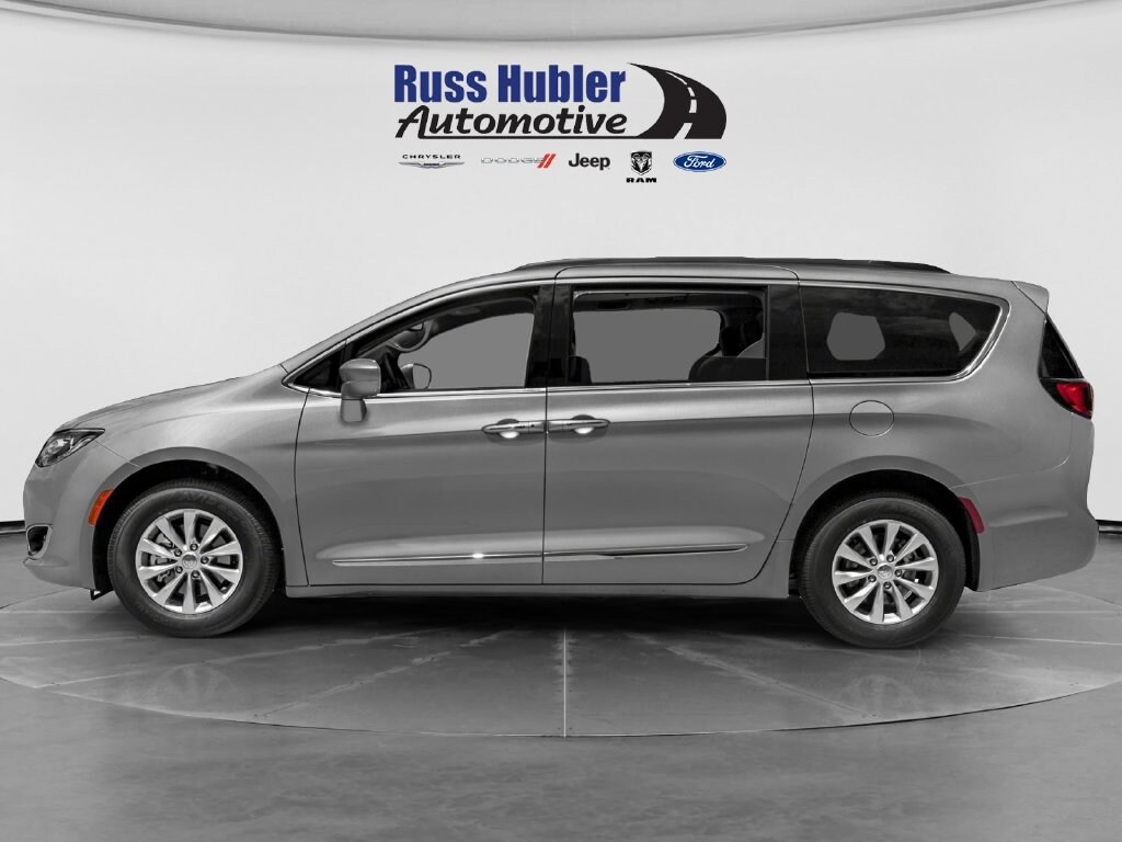 Used 2017 Chrysler Pacifica Limited Van