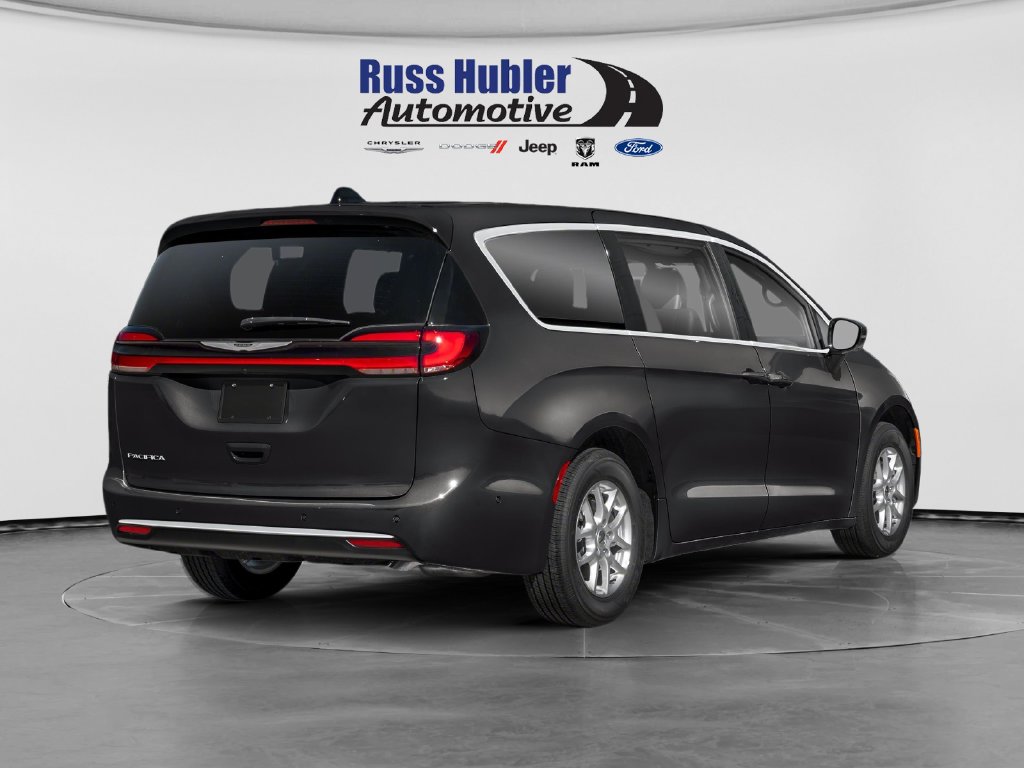 Used 2025 Chrysler Pacifica Select Van Passenger Van