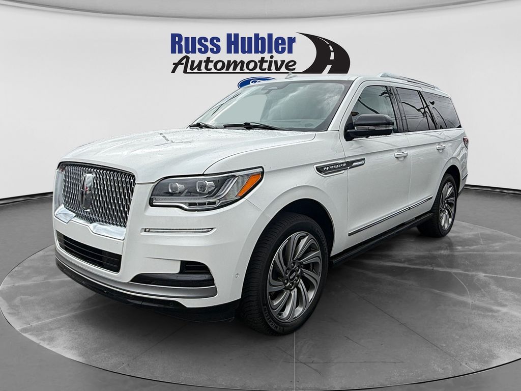 2022 Lincoln Navigator