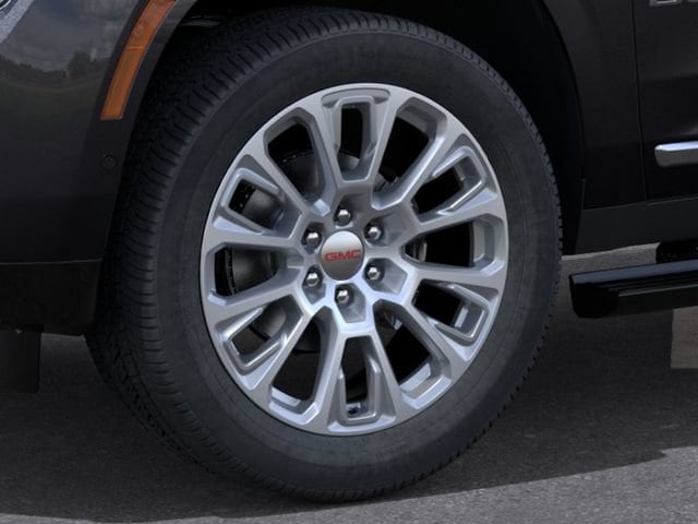 2026 GMC Yukon Denali - Photo 9