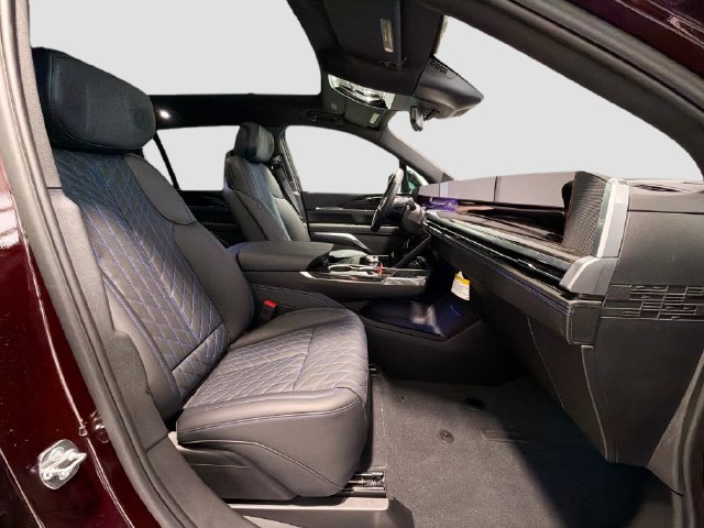 2026 Cadillac Escalade IQ Sport - Photo 26