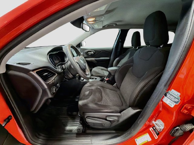 2021 Jeep Cherokee Latitude - Photo 17