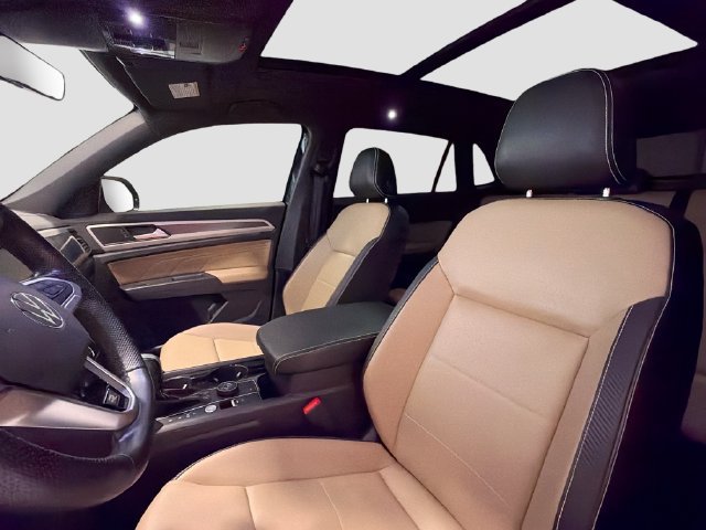 2022 Volkswagen Atlas Cross Sport SEL R-Line - Photo 19