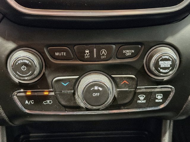 2021 Jeep Cherokee Latitude - Photo 14