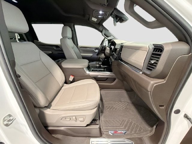 2024 Chevrolet Silverado 1500 LTZ - Photo 25
