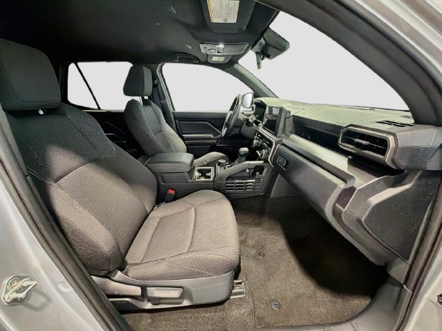 2025 Toyota 4Runner SR5 - Photo 24