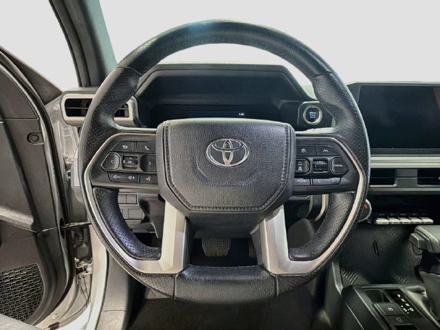 2025 Toyota 4Runner SR5 - Photo 10
