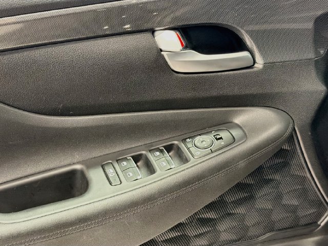 2023 Hyundai Santa Fe SEL - Photo 16