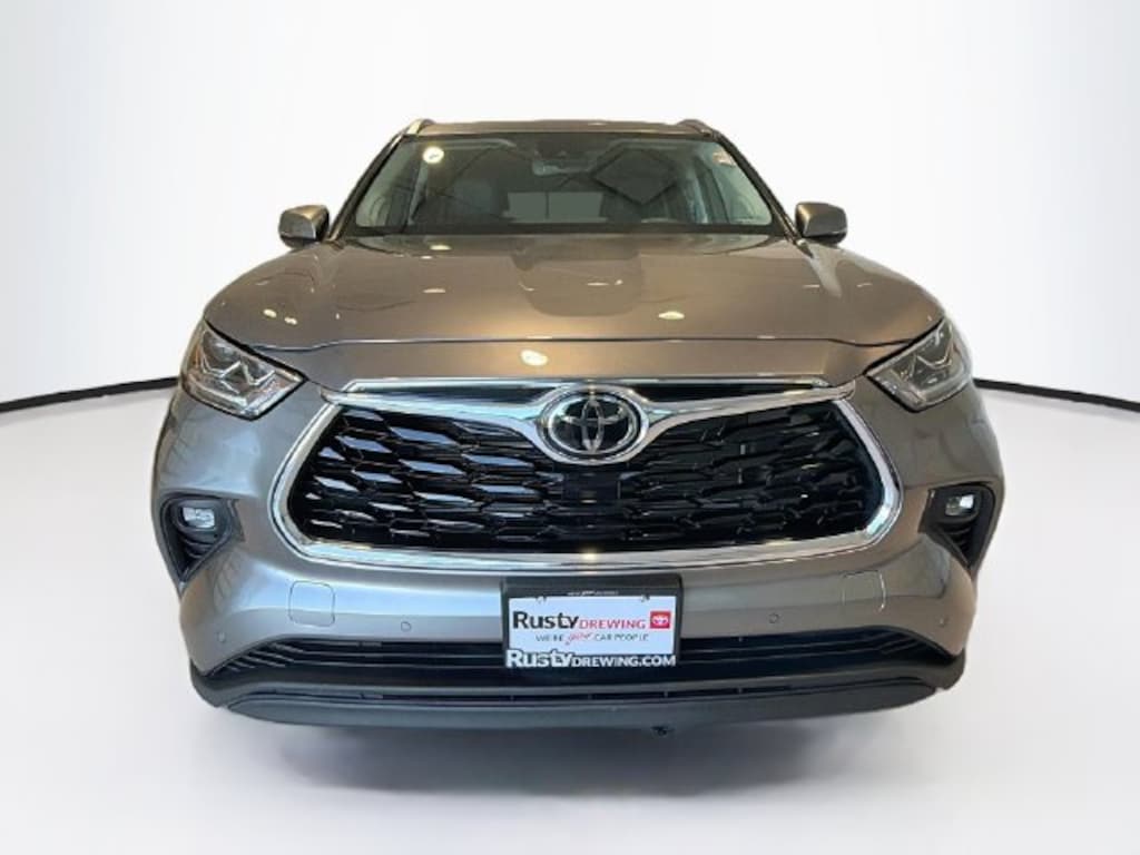 Used 2026 Toyota Highlander Hybrid Limited SUV