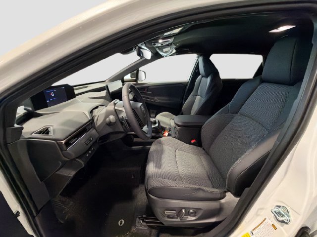 2026 Toyota bZ XLE - Photo 17