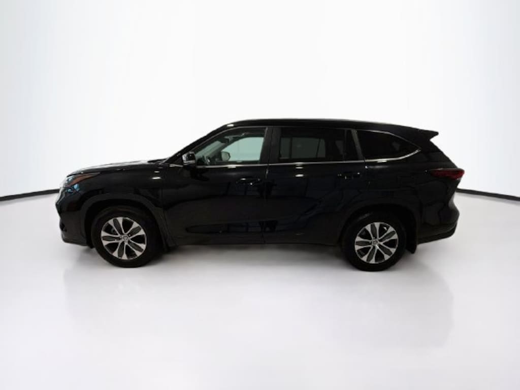 Certified 2026 Toyota Highlander XLE SUV