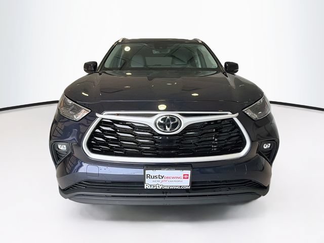 Used 2023 Toyota Highlander XLE Sport Utility