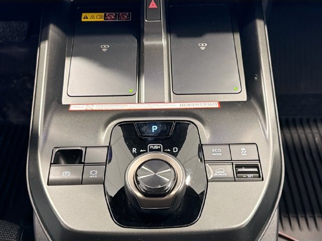 2026 Toyota bZ XLE - Photo 14