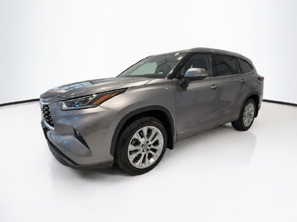 Used 2026 Toyota Highlander Hybrid Limited SUV