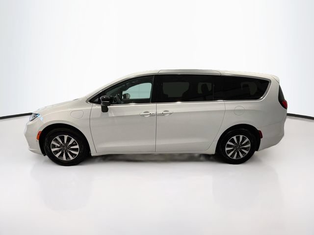 Used 2026 Chrysler Pacifica Hybrid Select Van Passenger Van