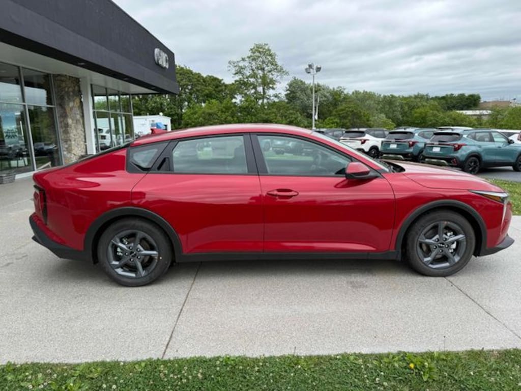 New 2026 Kia K4 LXS Sedan