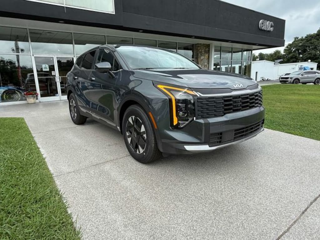 New 2026 Kia Sportage Hybrid LX SUV