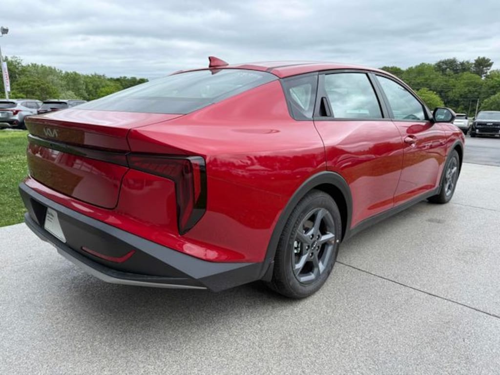 New 2026 Kia K4 LXS Sedan