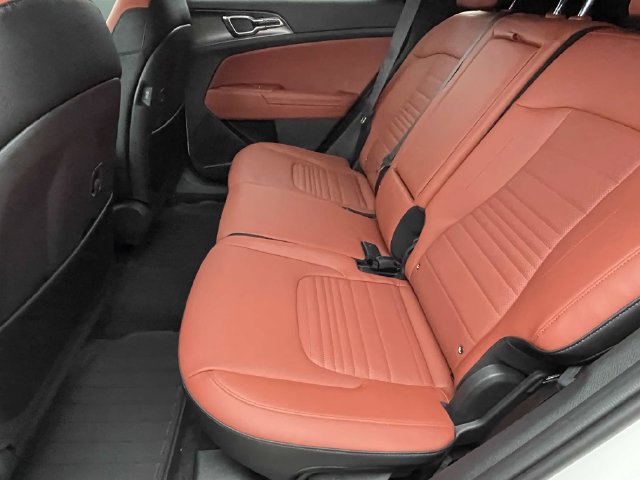 2026 Kia Sportage SX - Photo 18