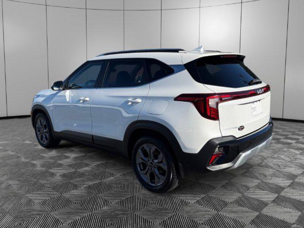 Used 2024 Kia Seltos S Sport Utility