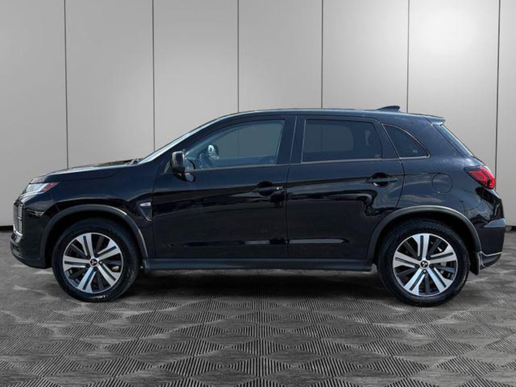 Used 2022 Mitsubishi Outlander Sport 2.0 ES 2WD Sport Utility