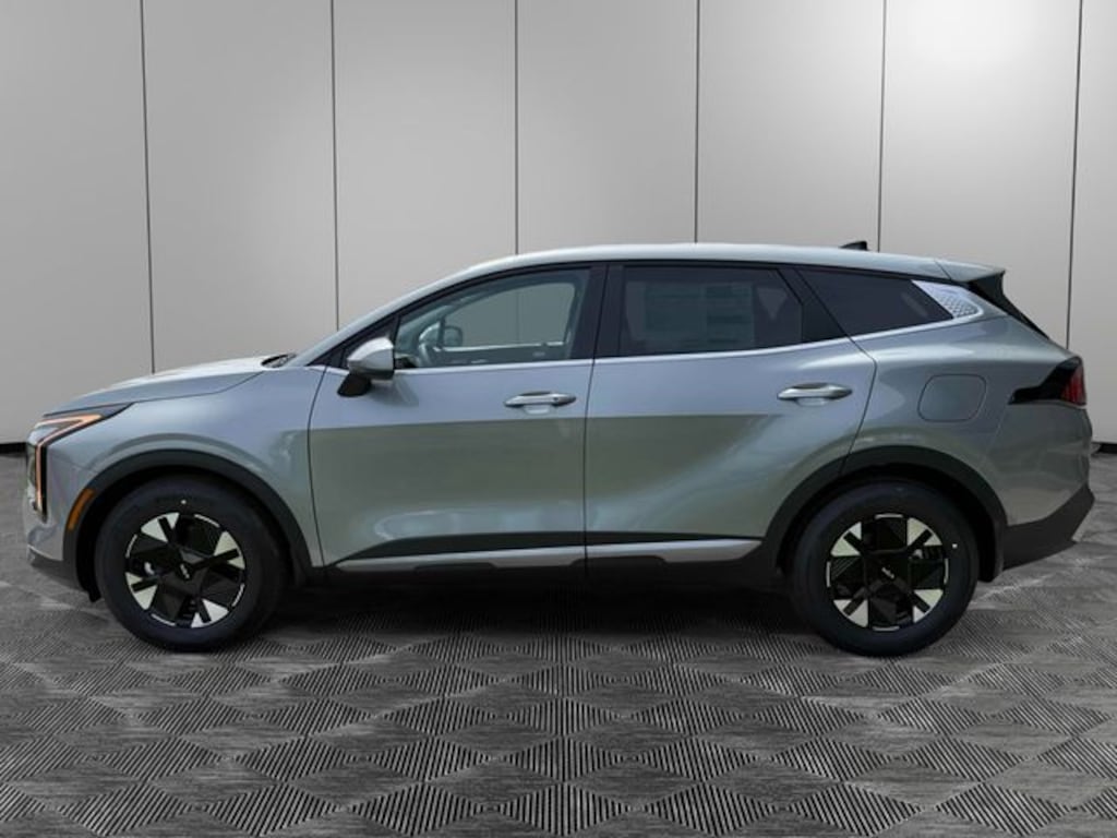 New 2026 Kia Sportage Hybrid LX SUV