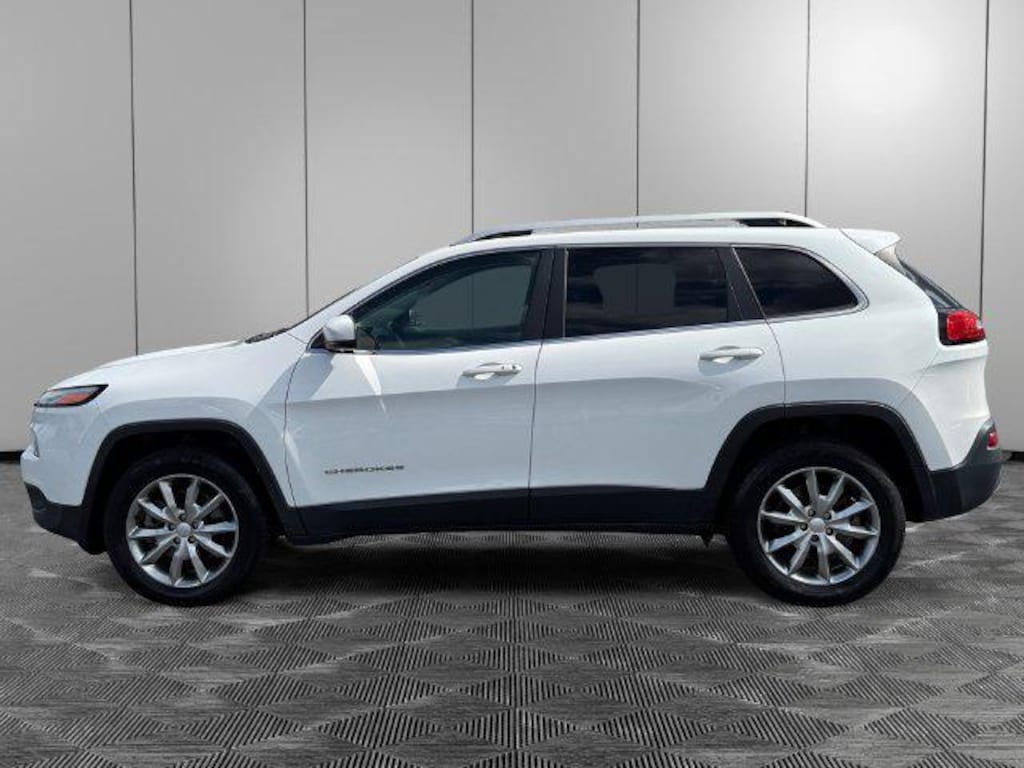 Used 2017 Jeep Cherokee Limited 4x4 Sport Utility