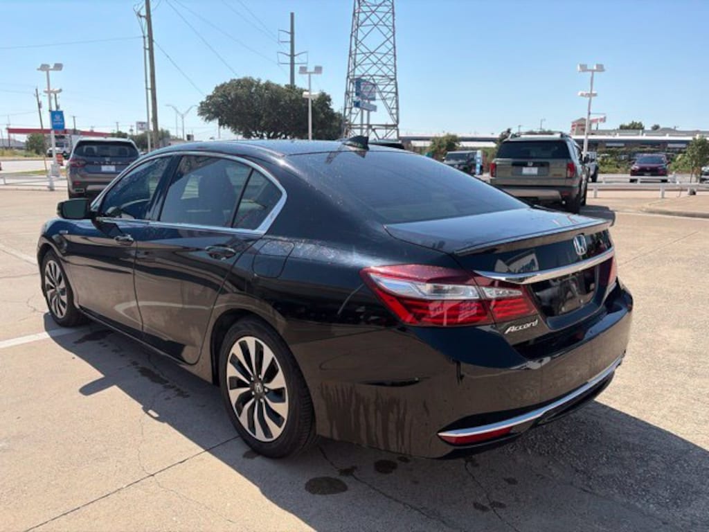 Used 2017 Honda Accord Hybrid EX-L Sedan
