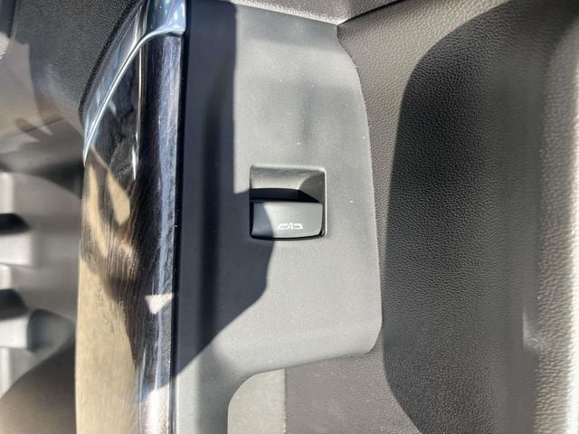 2022 Chevrolet Silverado 1500 Limited LTZ - Photo 18