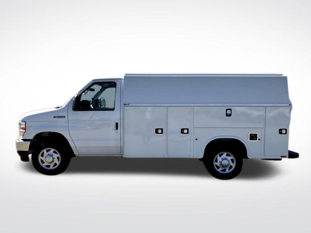 New 2025 Ford E-350SD Base Cab/Chassis