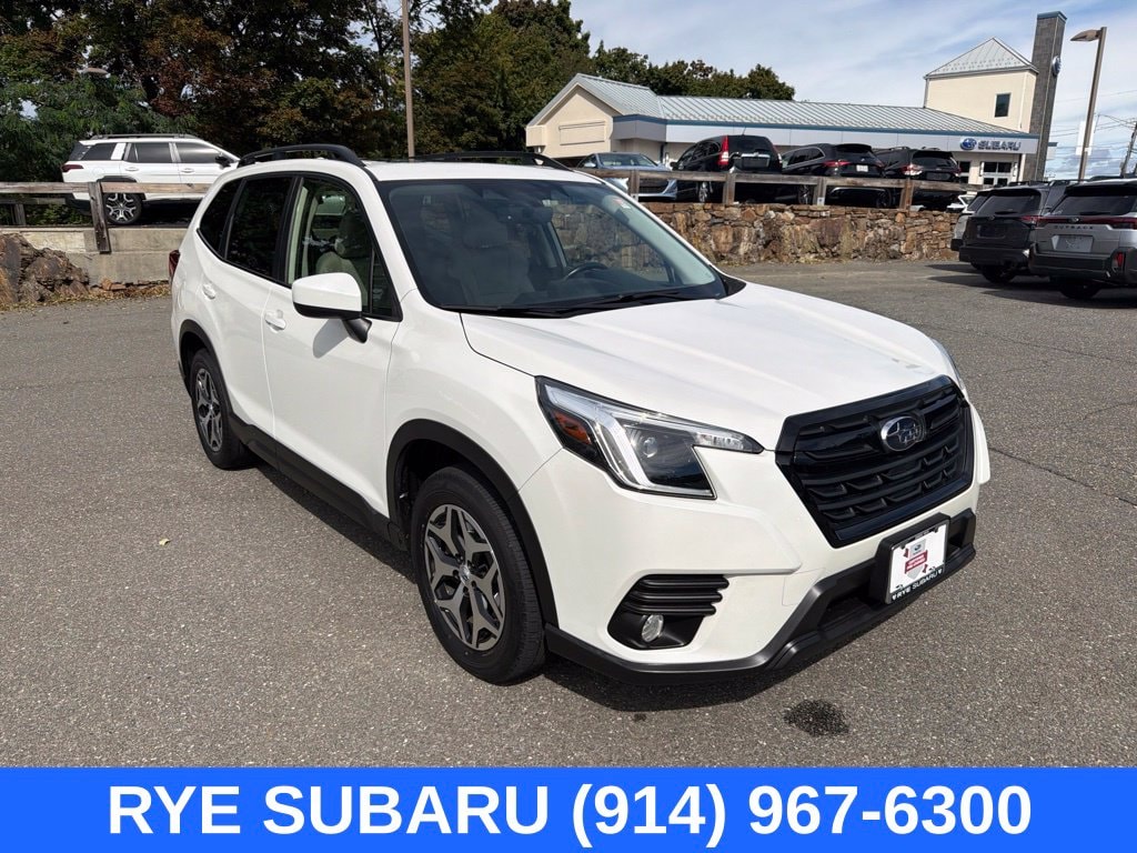 2023 Subaru Forester Premium