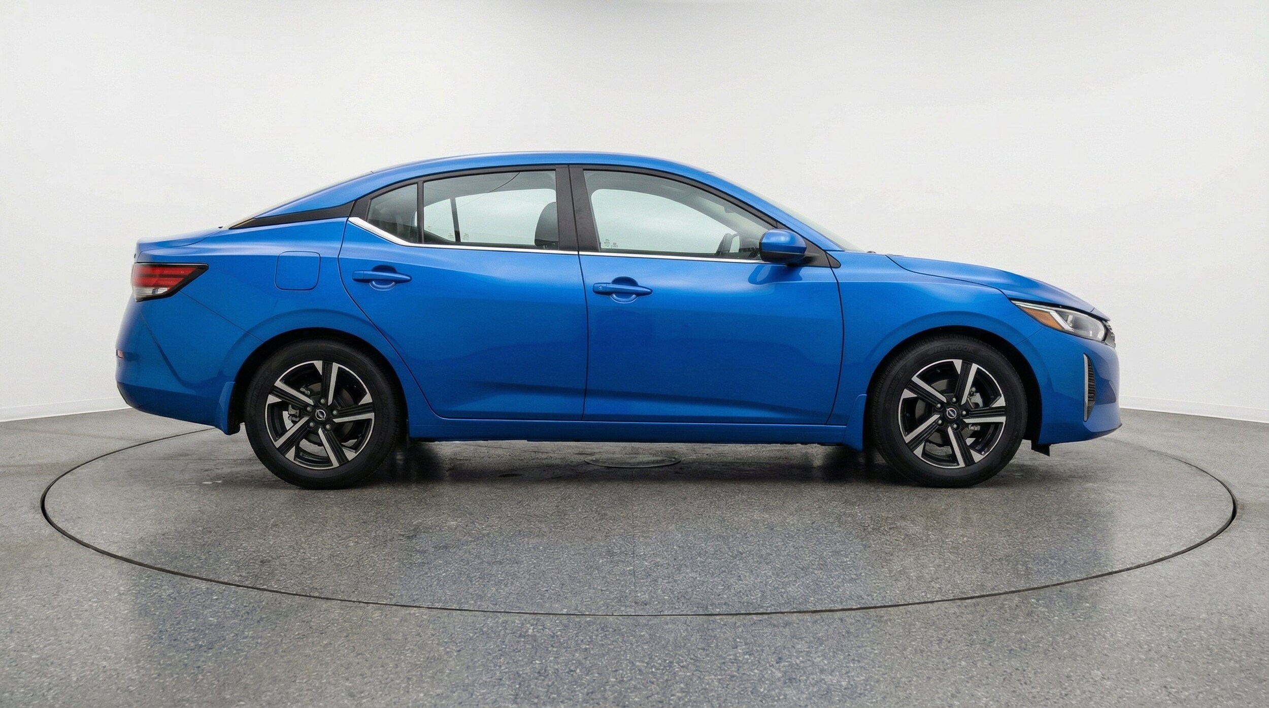 Thumbnail: 2025 Nissan Sentra - 11