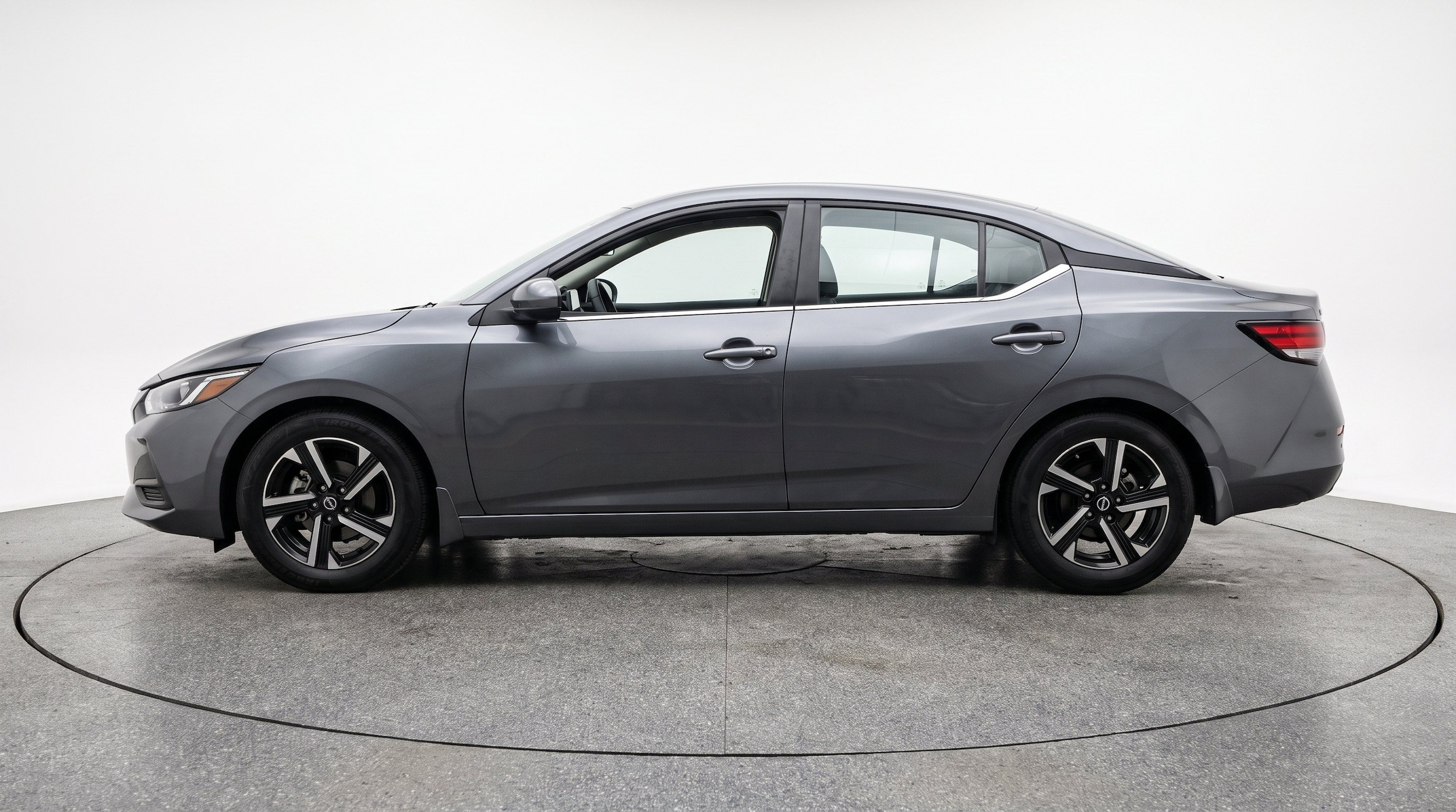 Thumbnail: 2025 Nissan Sentra - 5