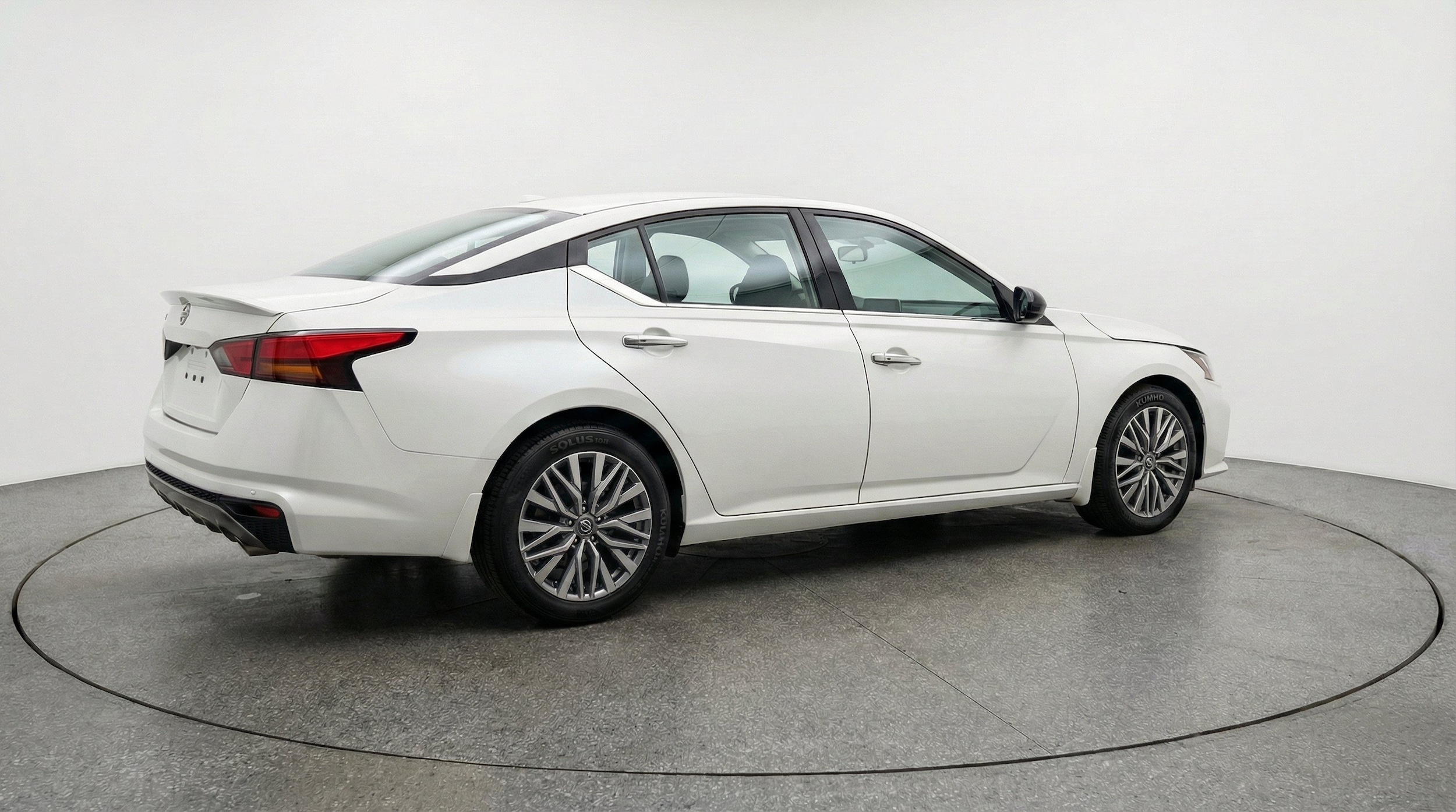 Thumbnail: 2025 Nissan Altima - 9