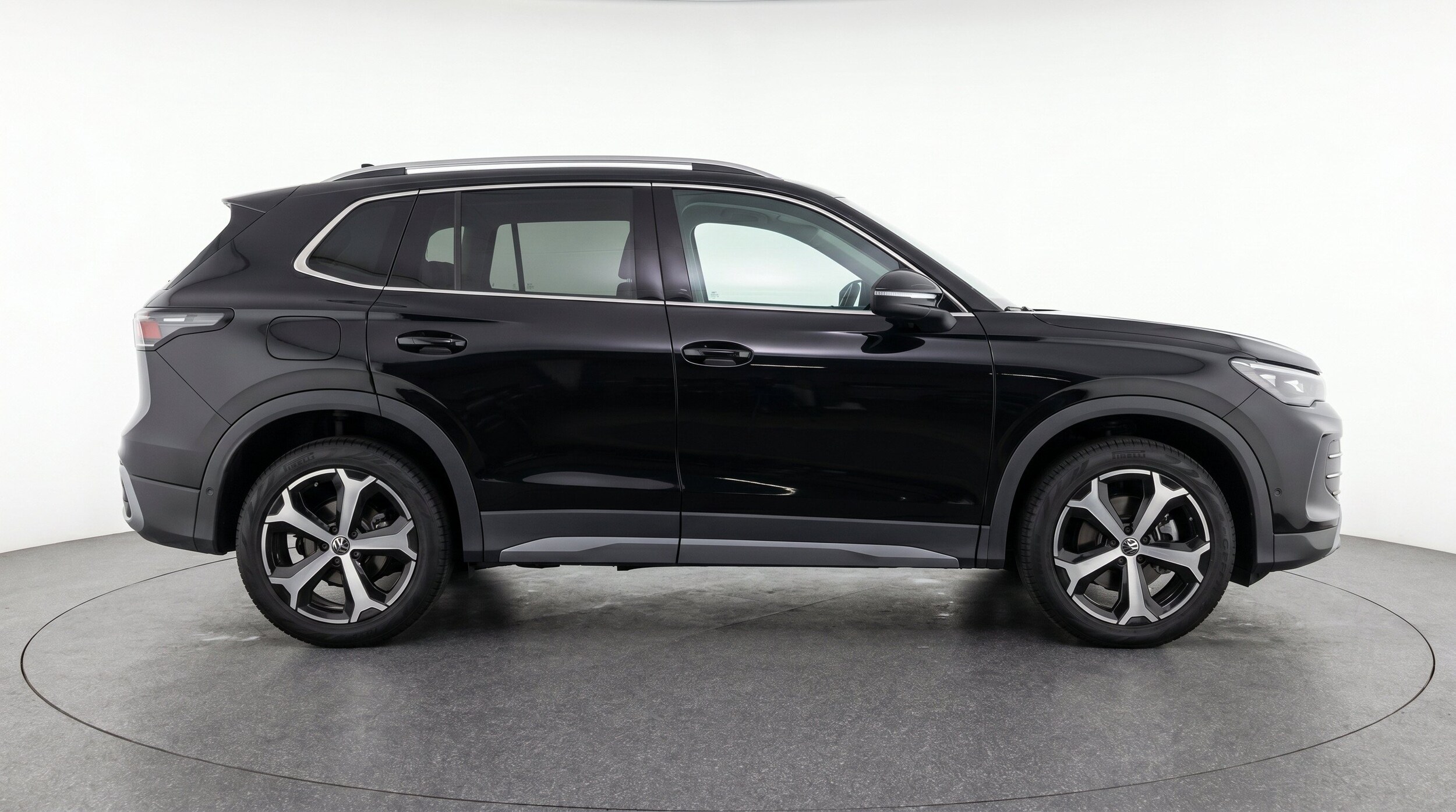 Thumbnail: 2026 Volkswagen Tiguan - 10