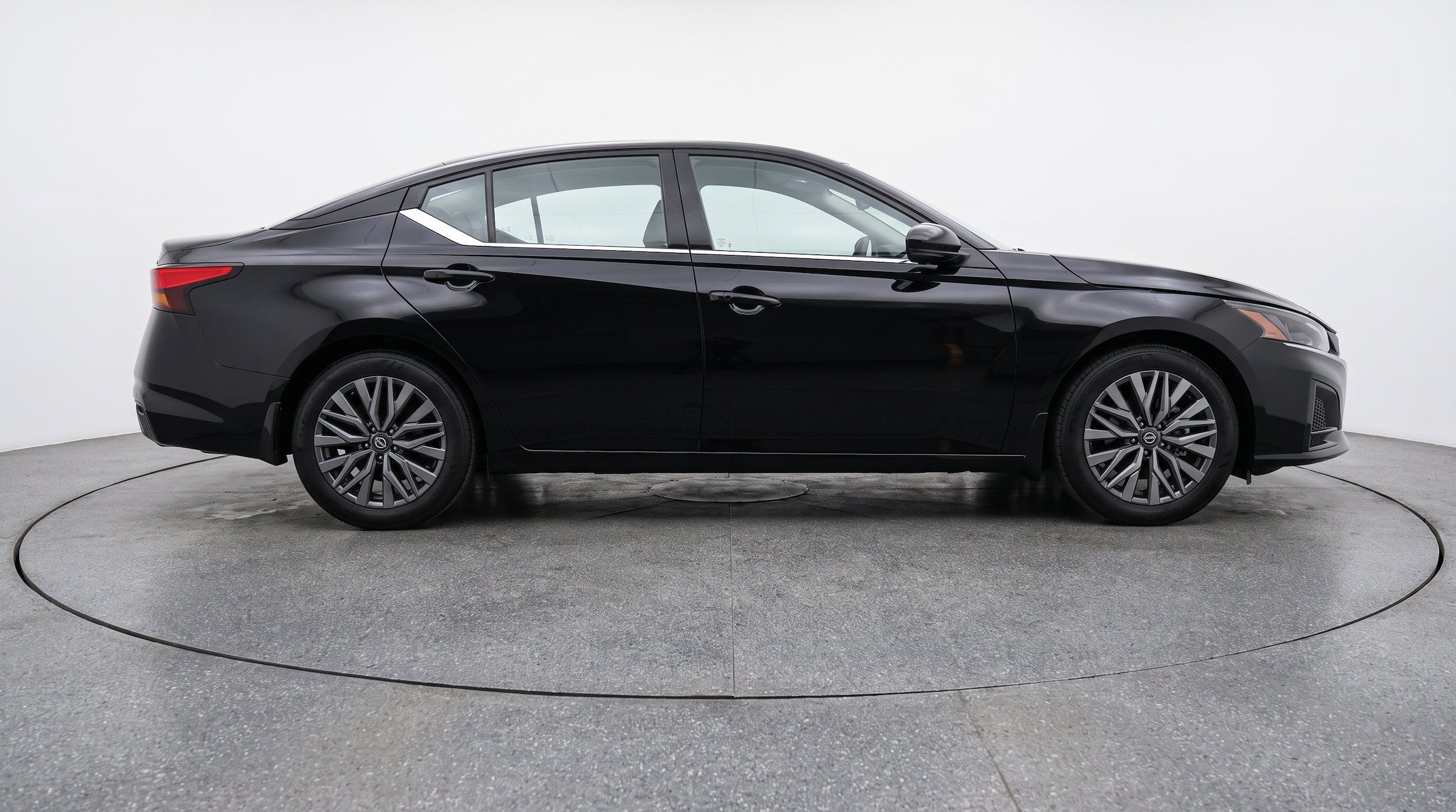 Thumbnail: 2025 Nissan Altima - 10