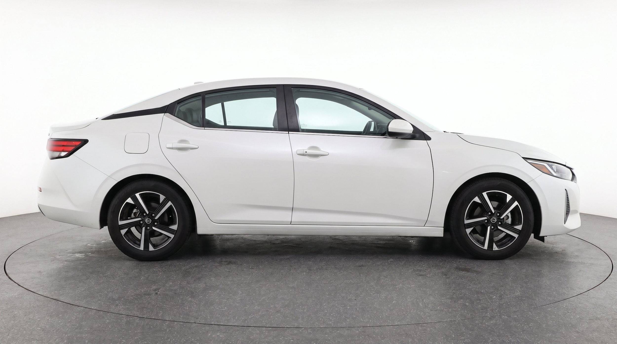 Thumbnail: 2025 Nissan Sentra - 10