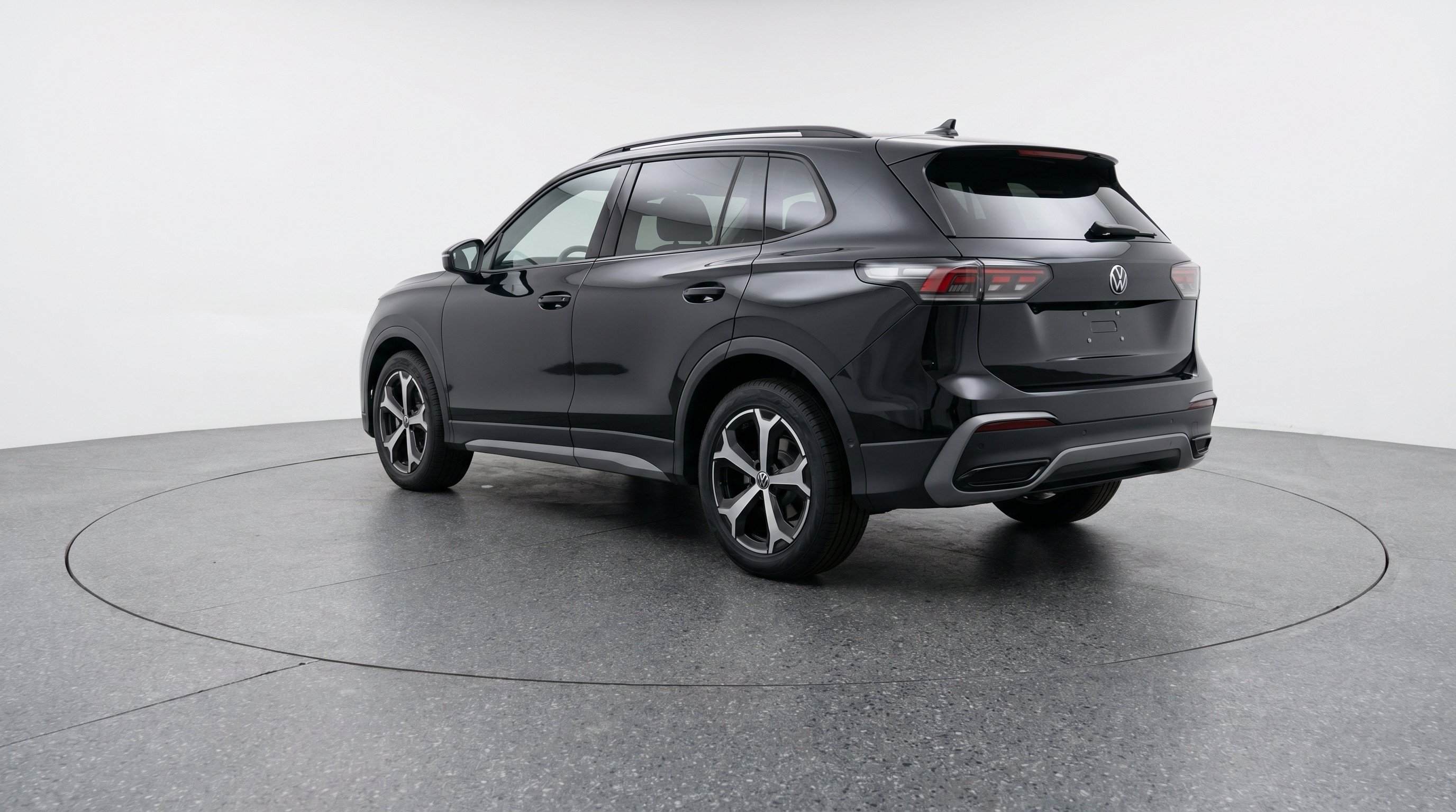 Thumbnail: 2026 Volkswagen Tiguan - 6