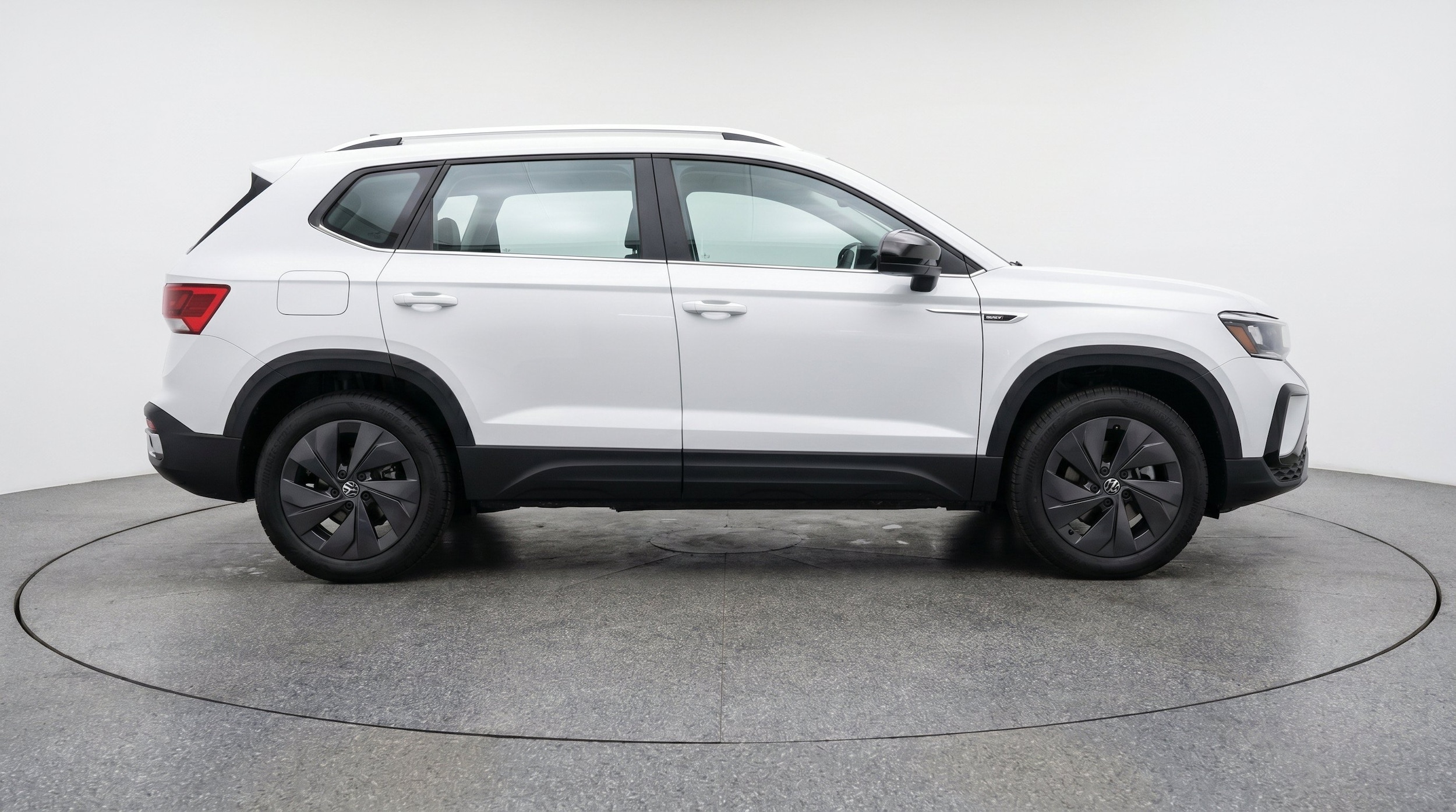 Thumbnail: 2026 Volkswagen Taos - 10