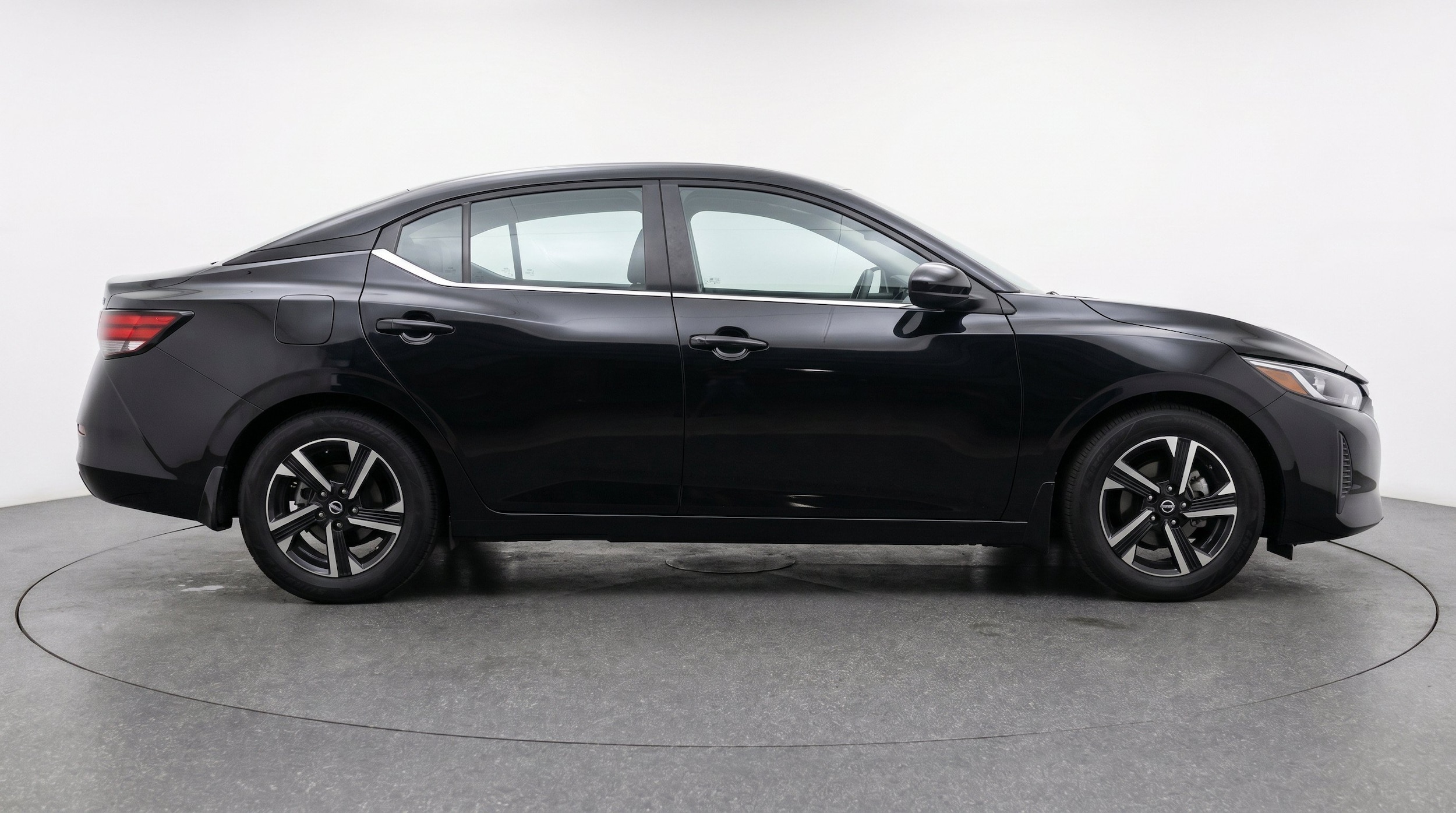 Thumbnail: 2025 Nissan Sentra - 10