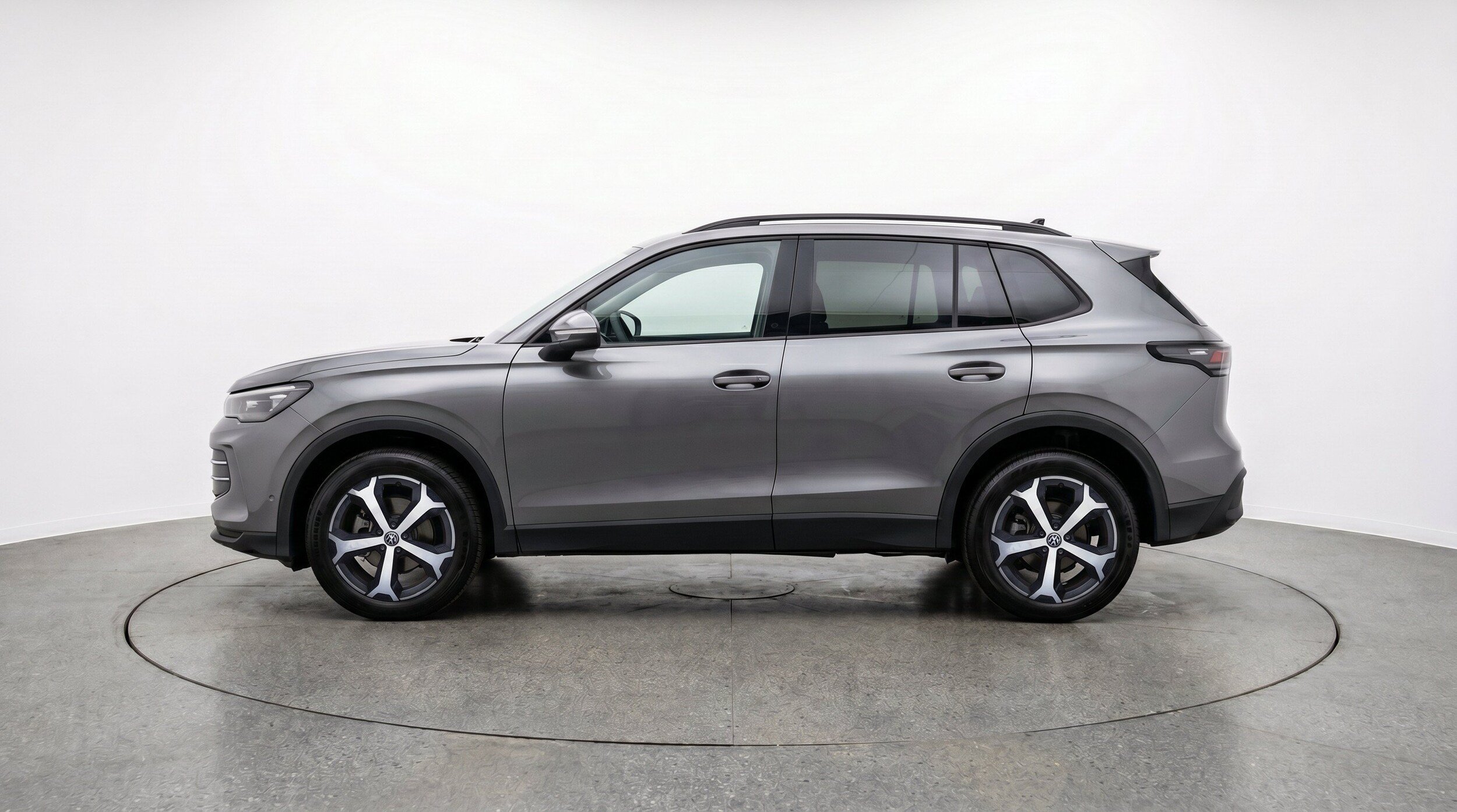 Thumbnail: 2026 Volkswagen Tiguan - 5