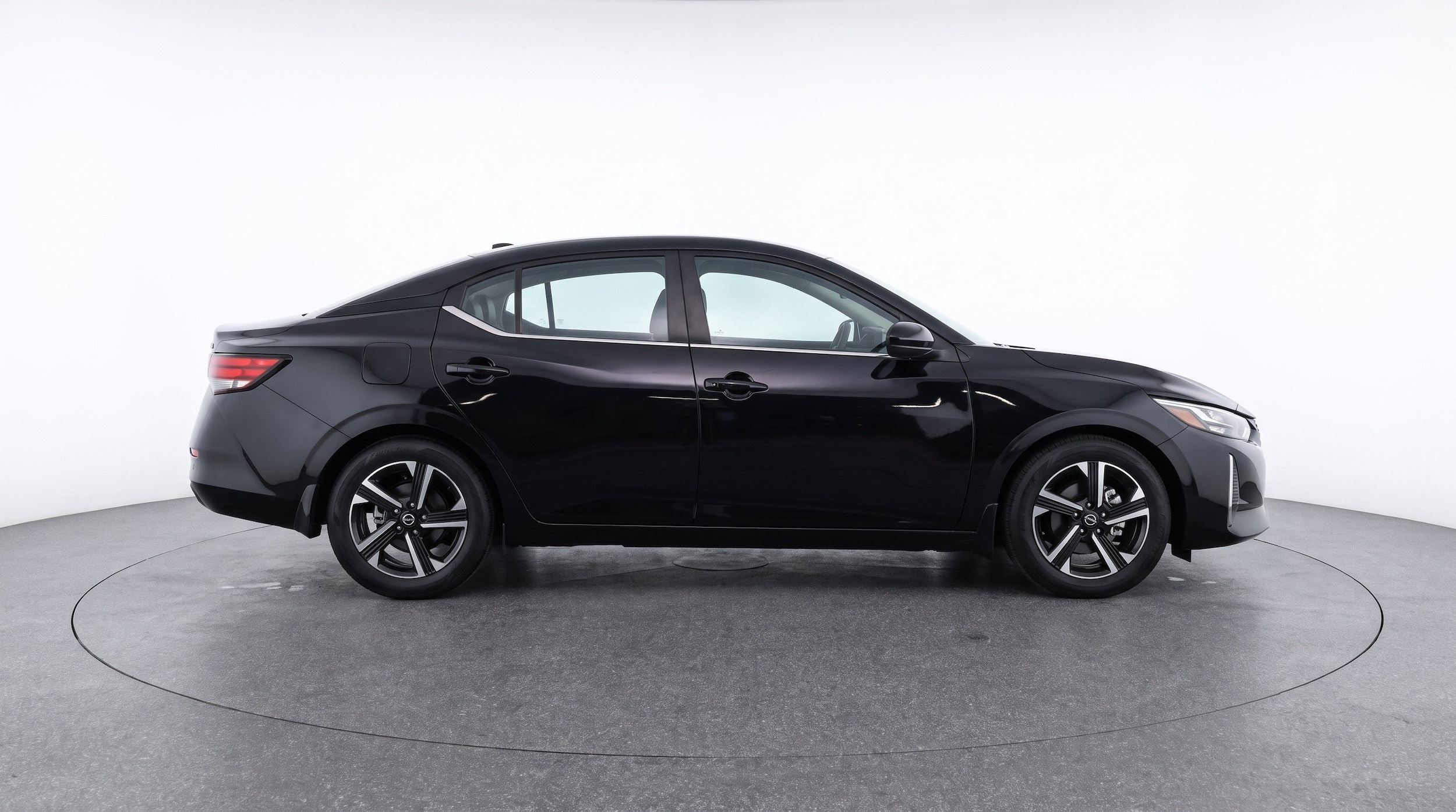 Thumbnail: 2025 Nissan Sentra - 10
