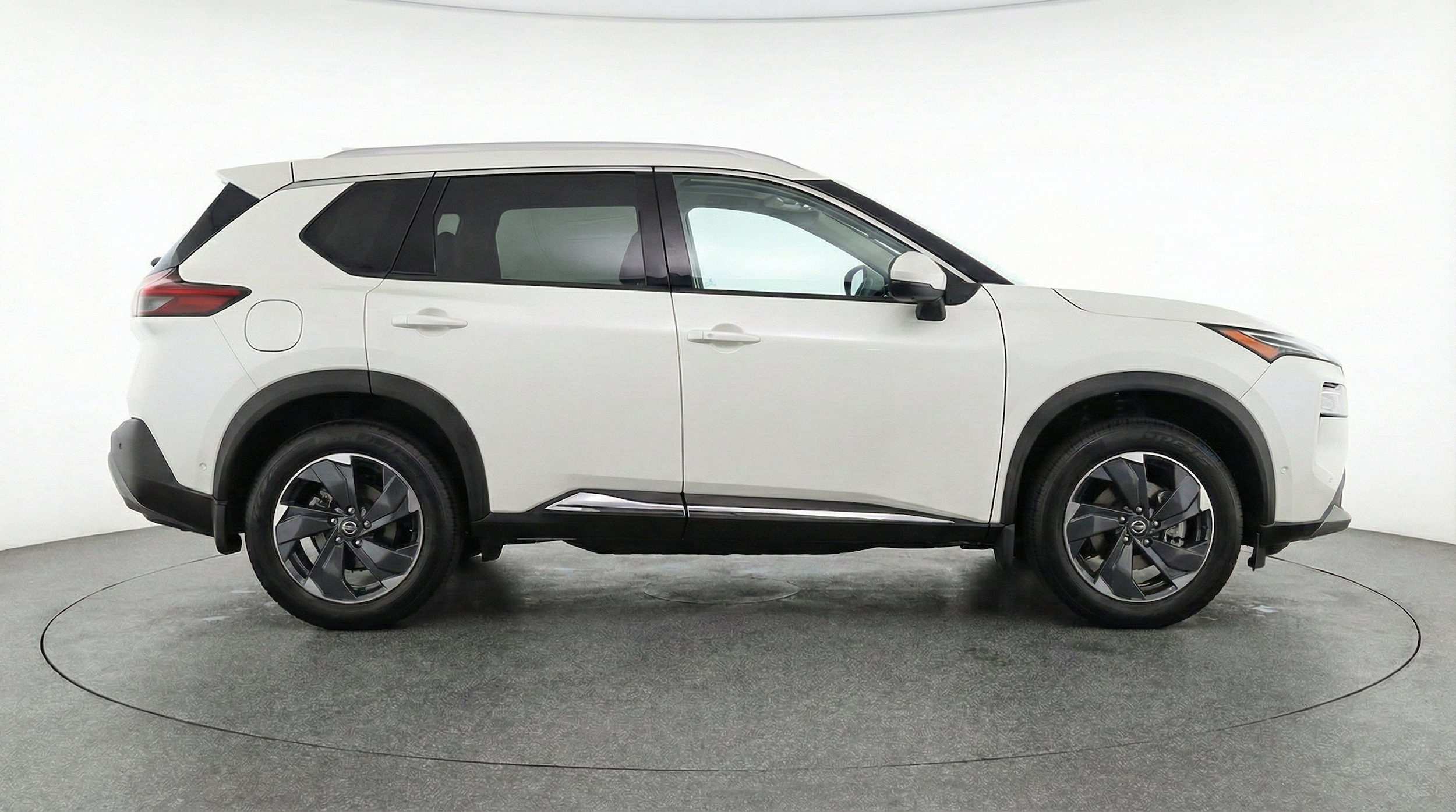 Thumbnail: 2025 Nissan Rogue - 10